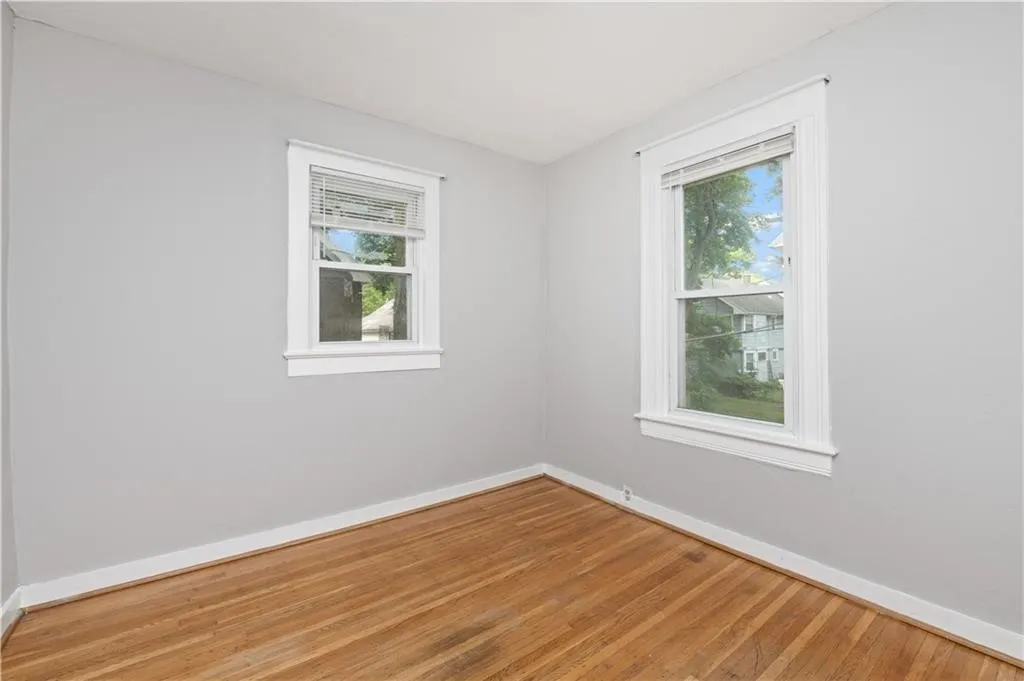 174 Barton Street, Rochester, New York 14611, Rochester, New York 14611, 4 Bedrooms Bedrooms, 10 Rooms Rooms,2 BathroomsBathrooms,Residential,For Sale,174 Barton Street, Rochester, New York 14611,R1622582