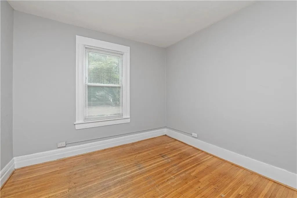 174 Barton Street, Rochester, New York 14611, Rochester, New York 14611, 4 Bedrooms Bedrooms, 10 Rooms Rooms,2 BathroomsBathrooms,Residential,For Sale,174 Barton Street, Rochester, New York 14611,R1622582