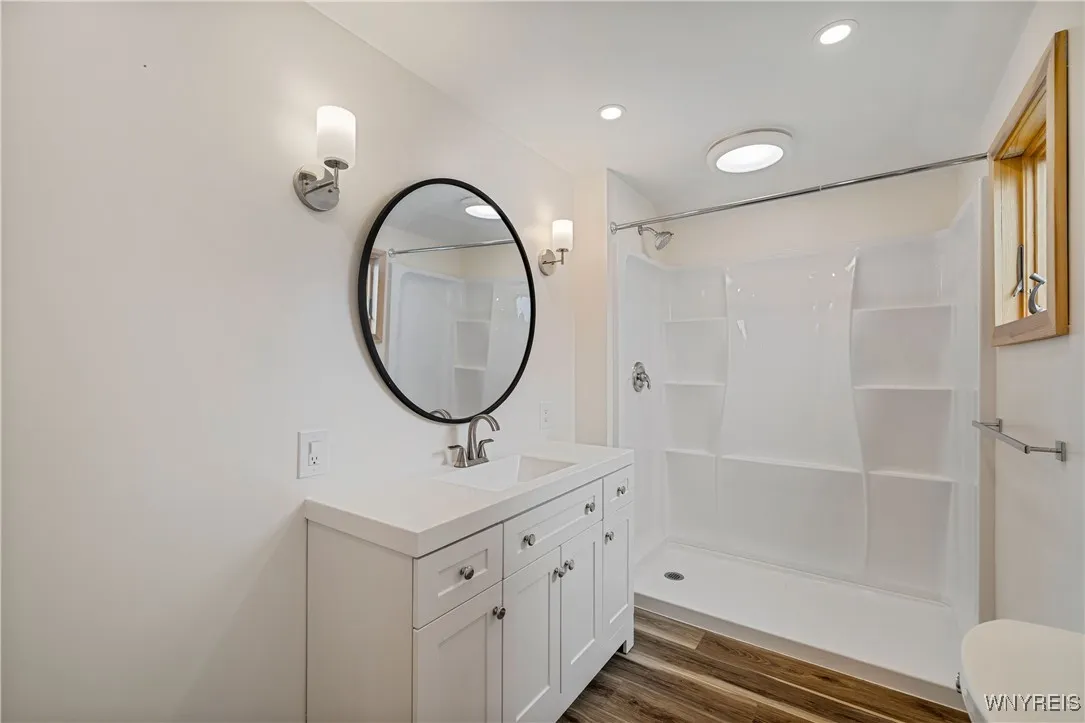 665 76th Street, Niagara Falls, New York 14304, Niagara Falls, New York 14304, 2 Bedrooms Bedrooms, 3 Rooms Rooms,1 BathroomBathrooms,Residential,For Sale,665 76th Street, Niagara Falls, New York 14304,B1622805