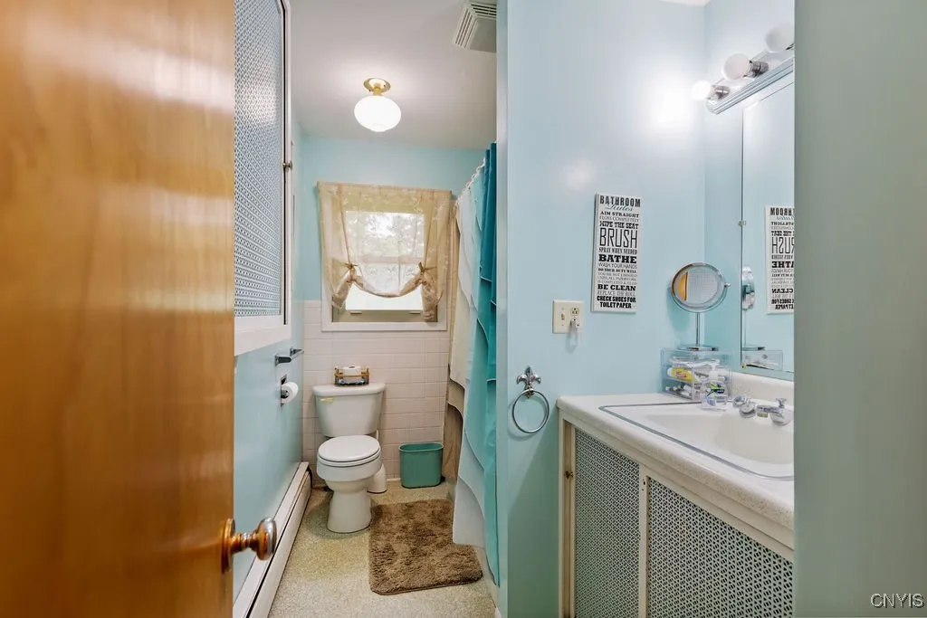 3134 Main Street, Mexico, New York 13114, Mexico, New York 13114, 3 Bedrooms Bedrooms, 7 Rooms Rooms,1 BathroomBathrooms,Residential,For Sale,3134 Main Street, Mexico, New York 13114,S1620675