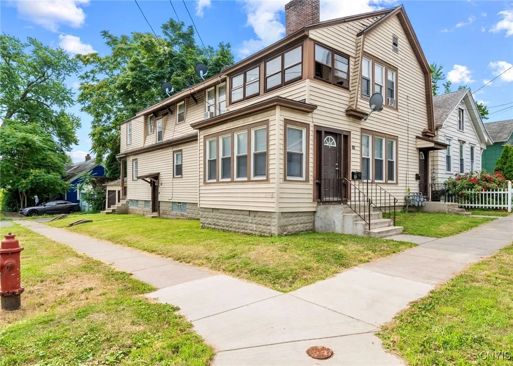 110 Herbert Street, Syracuse, New York 13208, Syracuse, New York 13208, 9 Bedrooms Bedrooms, ,3 BathroomsBathrooms,Residential,Closed,110 Herbert Street, Syracuse, New York 13208,0,S1622243