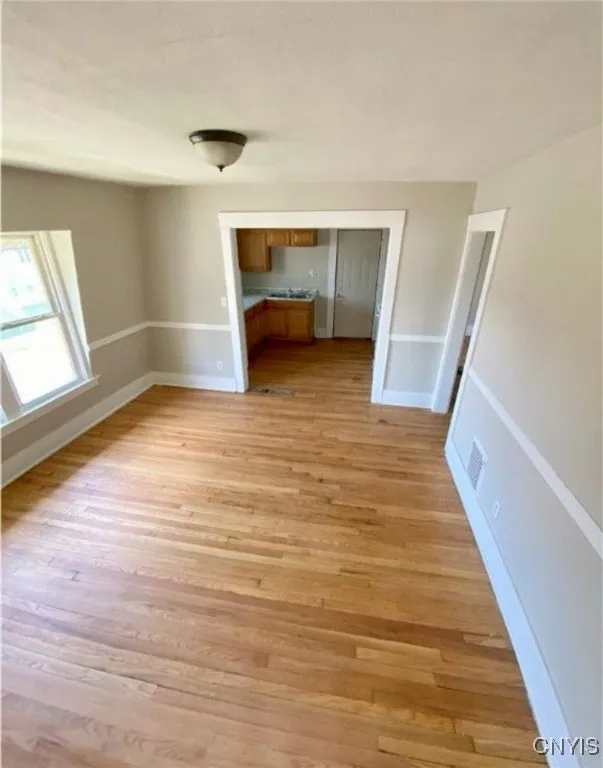 110 Herbert Street, Syracuse, New York 13208, Syracuse, New York 13208, 9 Bedrooms Bedrooms, ,3 BathroomsBathrooms,Residential,Closed,110 Herbert Street, Syracuse, New York 13208,0,S1622243