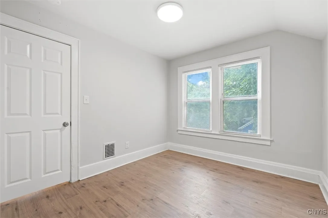 110 Herbert Street, Syracuse, New York 13208, Syracuse, New York 13208, 9 Bedrooms Bedrooms, ,3 BathroomsBathrooms,Residential,Closed,110 Herbert Street, Syracuse, New York 13208,0,S1622243