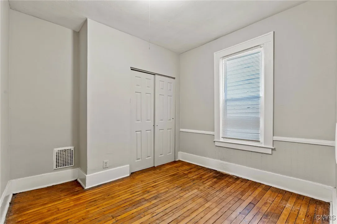 110 Herbert Street, Syracuse, New York 13208, Syracuse, New York 13208, 9 Bedrooms Bedrooms, ,3 BathroomsBathrooms,Residential,Closed,110 Herbert Street, Syracuse, New York 13208,0,S1622243