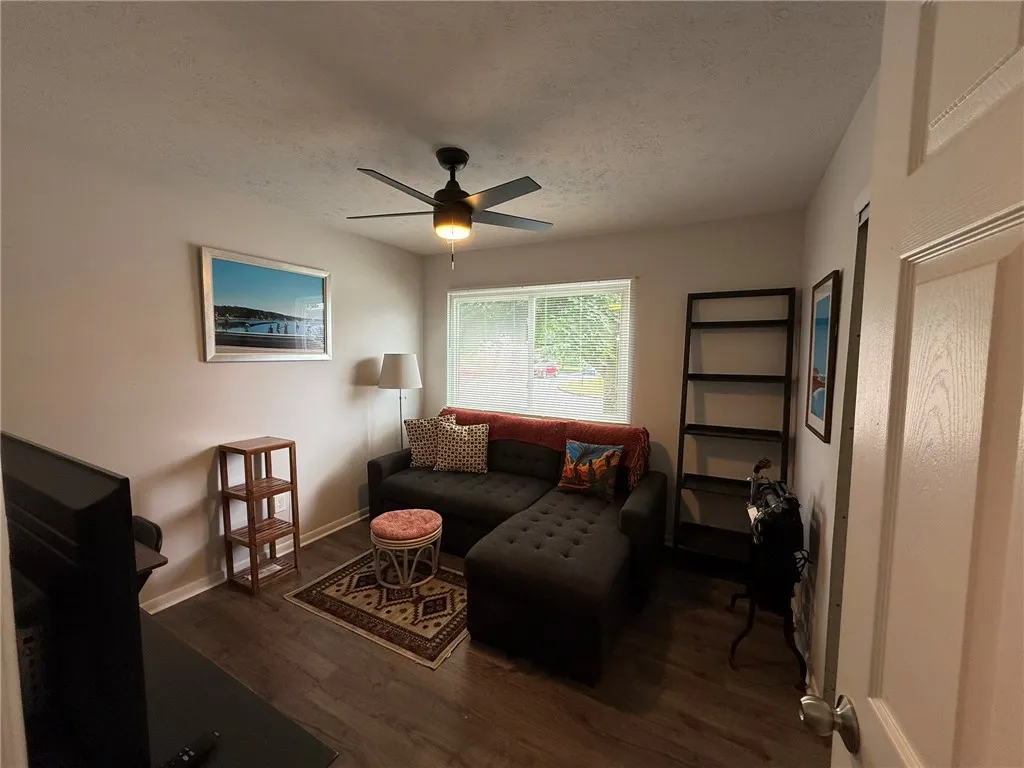 740 Eastbrooke Lane, Brighton, New York 14618, Brighton, New York 14618, 2 Bedrooms Bedrooms, 5 Rooms Rooms,1 BathroomBathrooms,Residential Lease,For Rent,740 Eastbrooke Lane, Brighton, New York 14618,R1622417