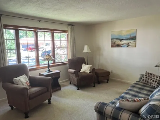 30 Karen Drive, Tonawanda, New York 14150, Tonawanda, New York 14150, 2 Bedrooms Bedrooms, 5 Rooms Rooms,1 BathroomBathrooms,Residential,For Sale,30 Karen Drive, Tonawanda, New York 14150,B1622651