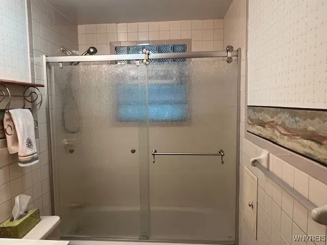 30 Karen Drive, Tonawanda, New York 14150, Tonawanda, New York 14150, 2 Bedrooms Bedrooms, 5 Rooms Rooms,1 BathroomBathrooms,Residential,For Sale,30 Karen Drive, Tonawanda, New York 14150,B1622651