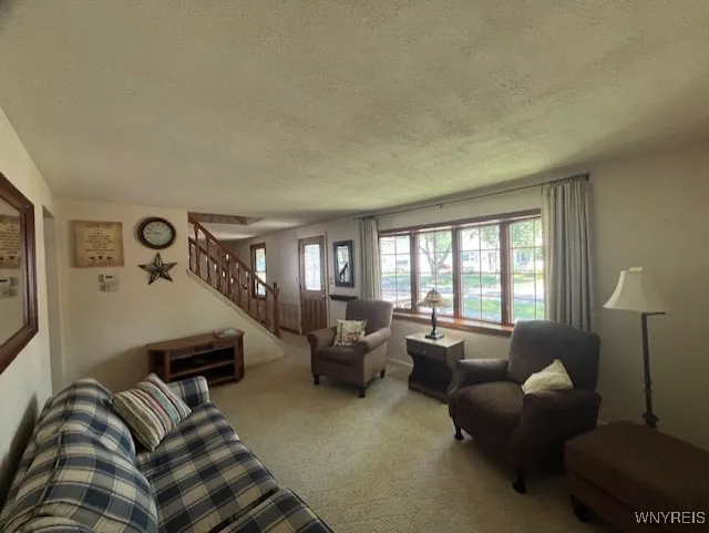 30 Karen Drive, Tonawanda, New York 14150, Tonawanda, New York 14150, 2 Bedrooms Bedrooms, 5 Rooms Rooms,1 BathroomBathrooms,Residential,For Sale,30 Karen Drive, Tonawanda, New York 14150,B1622651