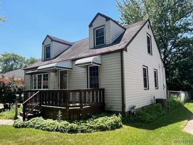 30 Karen Drive, Tonawanda, New York 14150, Tonawanda, New York 14150, 2 Bedrooms Bedrooms, 5 Rooms Rooms,1 BathroomBathrooms,Residential,For Sale,30 Karen Drive, Tonawanda, New York 14150,B1622651