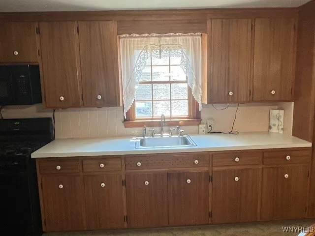 30 Karen Drive, Tonawanda, New York 14150, Tonawanda, New York 14150, 2 Bedrooms Bedrooms, 5 Rooms Rooms,1 BathroomBathrooms,Residential,For Sale,30 Karen Drive, Tonawanda, New York 14150,B1622651
