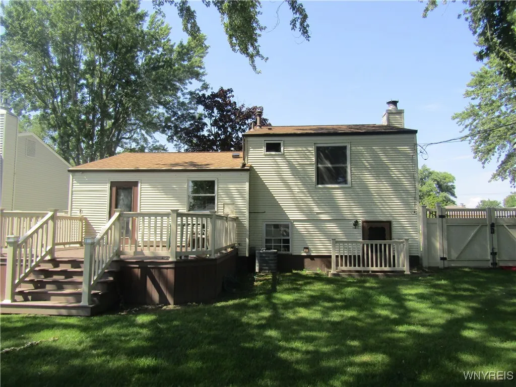 131 Tim Tam, West Seneca, New York 14224, West Seneca, New York 14224, 3 Bedrooms Bedrooms, 8 Rooms Rooms,1 BathroomBathrooms,Residential,For Sale,131 Tim Tam, West Seneca, New York 14224,B1622804