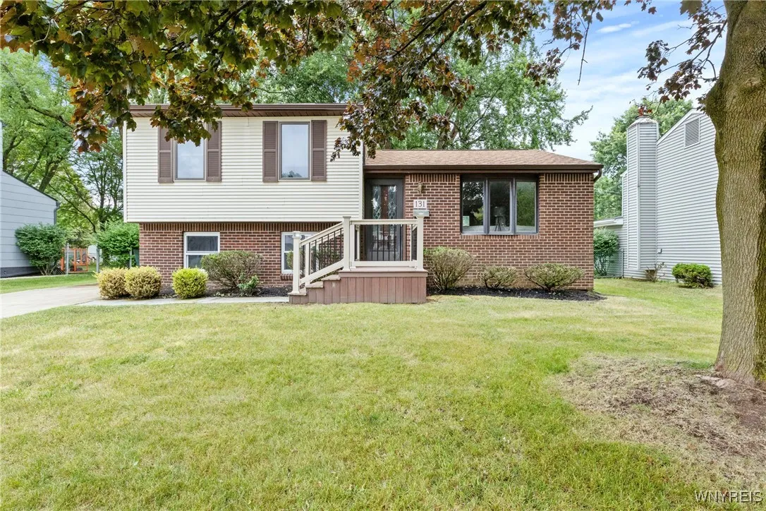 131 Tim Tam, West Seneca, New York 14224, West Seneca, New York 14224, 3 Bedrooms Bedrooms, 8 Rooms Rooms,1 BathroomBathrooms,Residential,Closed,131 Tim Tam, West Seneca, New York 14224,0,B1622804