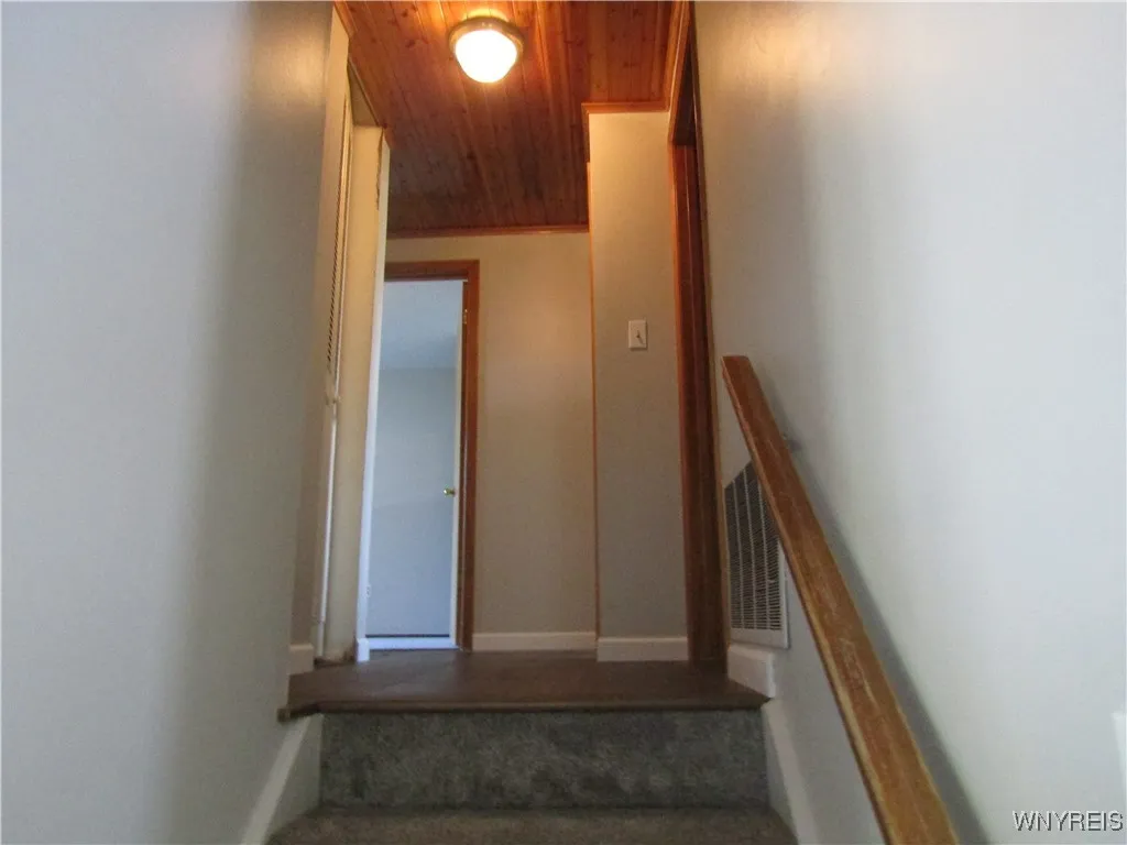 131 Tim Tam, West Seneca, New York 14224, West Seneca, New York 14224, 3 Bedrooms Bedrooms, 8 Rooms Rooms,1 BathroomBathrooms,Residential,For Sale,131 Tim Tam, West Seneca, New York 14224,B1622804