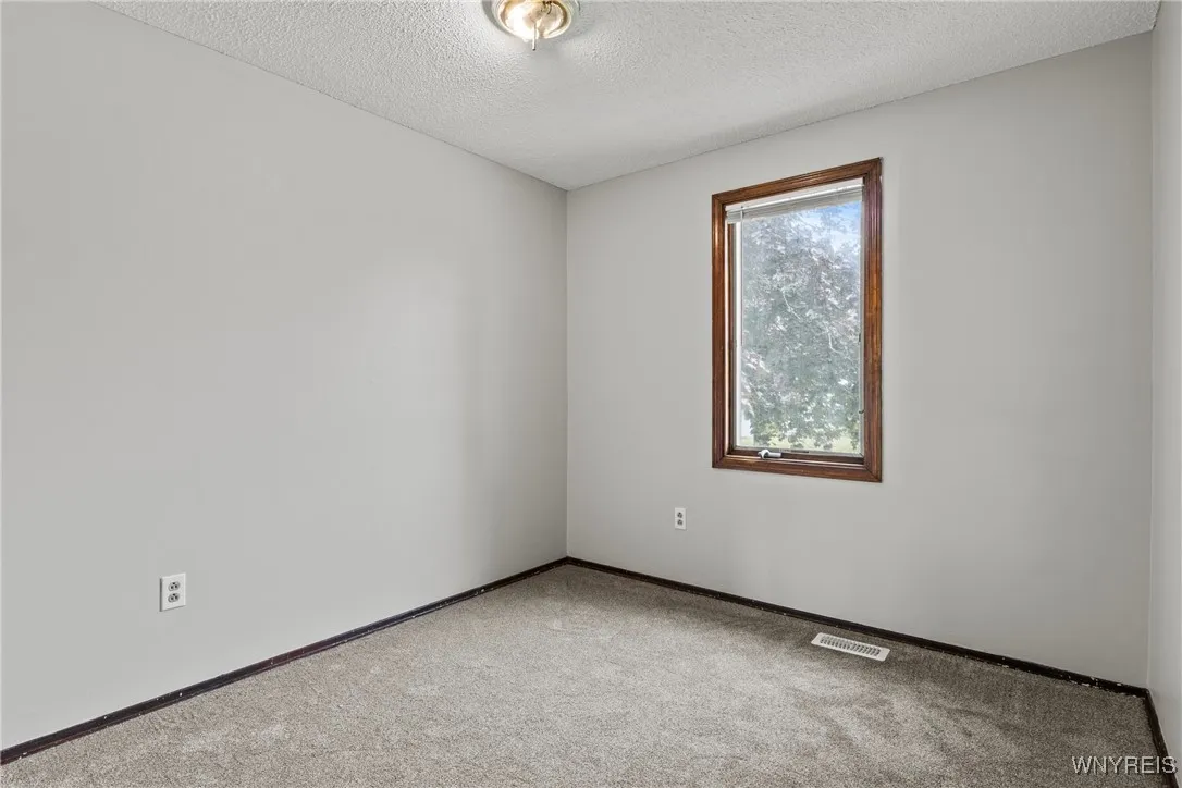 131 Tim Tam, West Seneca, New York 14224, West Seneca, New York 14224, 3 Bedrooms Bedrooms, 8 Rooms Rooms,1 BathroomBathrooms,Residential,For Sale,131 Tim Tam, West Seneca, New York 14224,0,B1622804