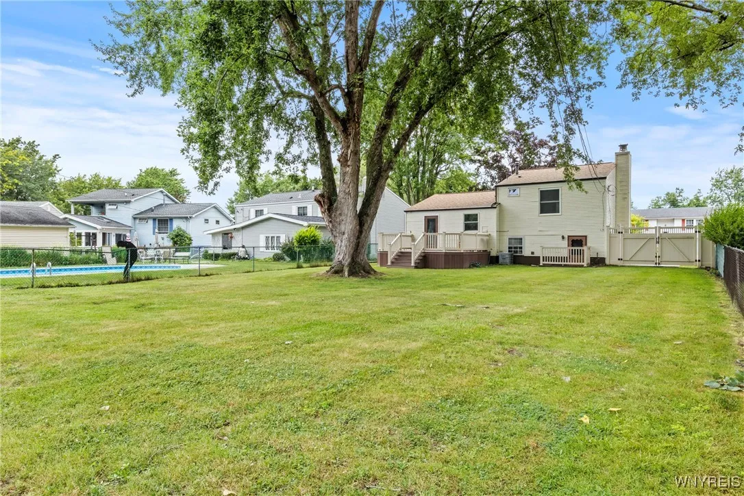 131 Tim Tam, West Seneca, New York 14224, West Seneca, New York 14224, 3 Bedrooms Bedrooms, 8 Rooms Rooms,1 BathroomBathrooms,Residential,For Sale,131 Tim Tam, West Seneca, New York 14224,0,B1622804