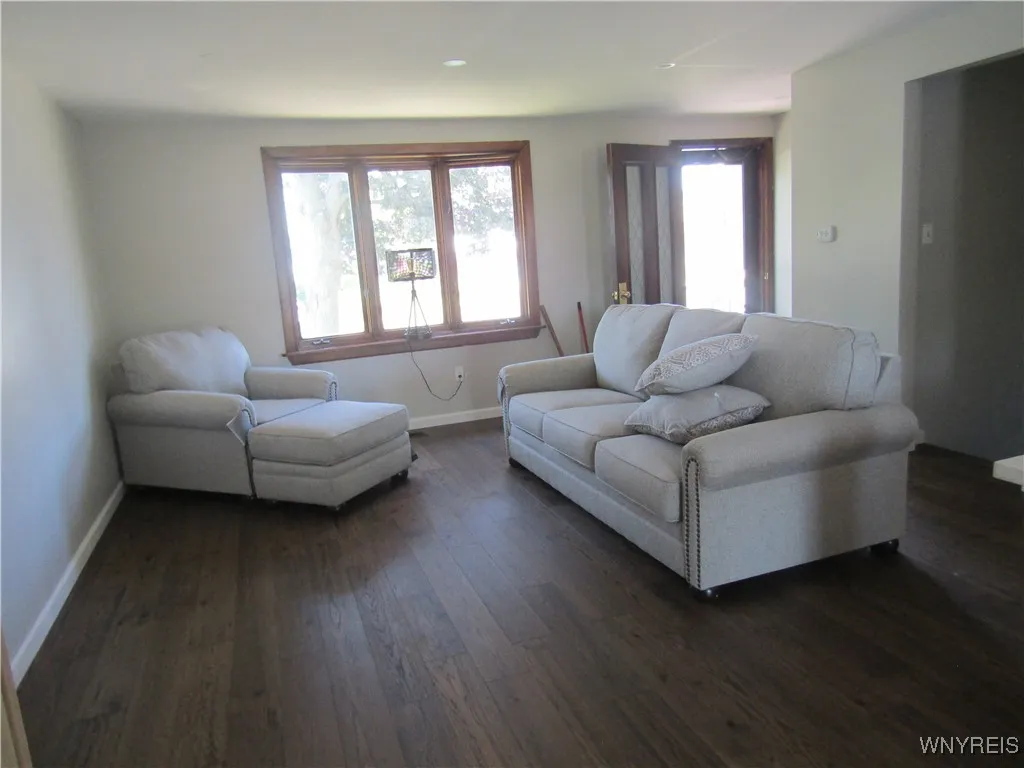 131 Tim Tam, West Seneca, New York 14224, West Seneca, New York 14224, 3 Bedrooms Bedrooms, 8 Rooms Rooms,1 BathroomBathrooms,Residential,For Sale,131 Tim Tam, West Seneca, New York 14224,B1622804