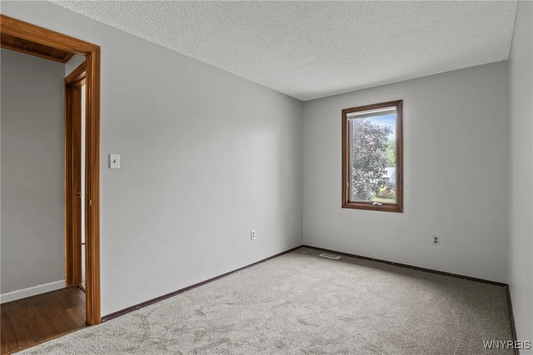 131 Tim Tam, West Seneca, New York 14224, West Seneca, New York 14224, 3 Bedrooms Bedrooms, 8 Rooms Rooms,1 BathroomBathrooms,Residential,For Sale,131 Tim Tam, West Seneca, New York 14224,0,B1622804