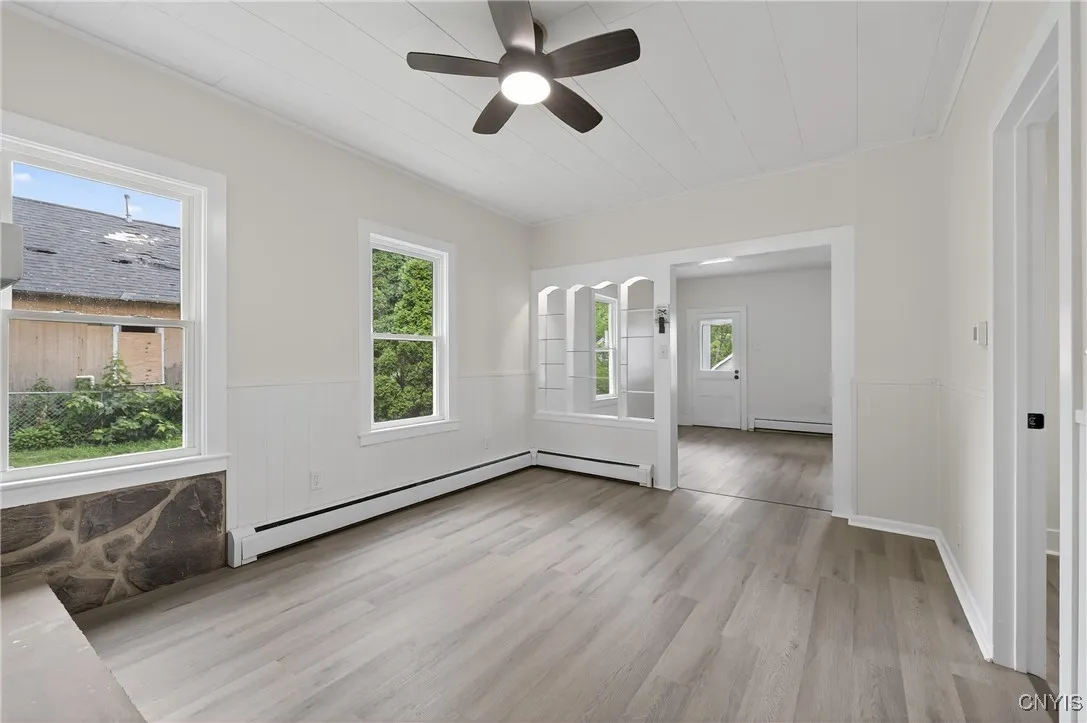 215 Vann Street, Syracuse, New York 13206, Syracuse, New York 13206, 3 Bedrooms Bedrooms, 7 Rooms Rooms,1 BathroomBathrooms,Residential,For Sale,215 Vann Street, Syracuse, New York 13206,S1622824