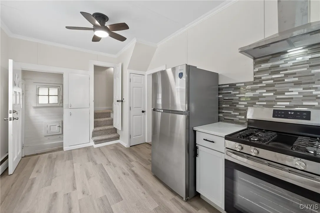 215 Vann Street, Syracuse, New York 13206, Syracuse, New York 13206, 3 Bedrooms Bedrooms, 7 Rooms Rooms,1 BathroomBathrooms,Residential,For Sale,215 Vann Street, Syracuse, New York 13206,S1622824