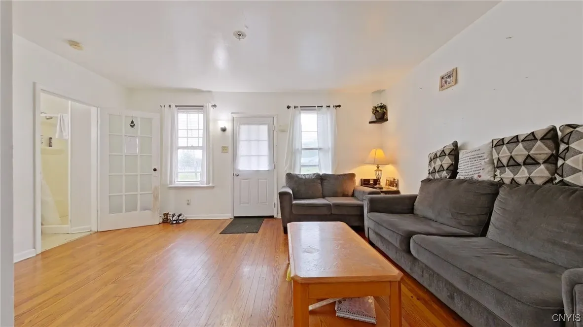1716 - 1718 Oneida Street, Utica, New York 13501, Utica, New York 13501, 5 Bedrooms Bedrooms, ,3 BathroomsBathrooms,Residential,For Sale,1716 - 1718 Oneida Street, Utica, New York 13501,S1621730