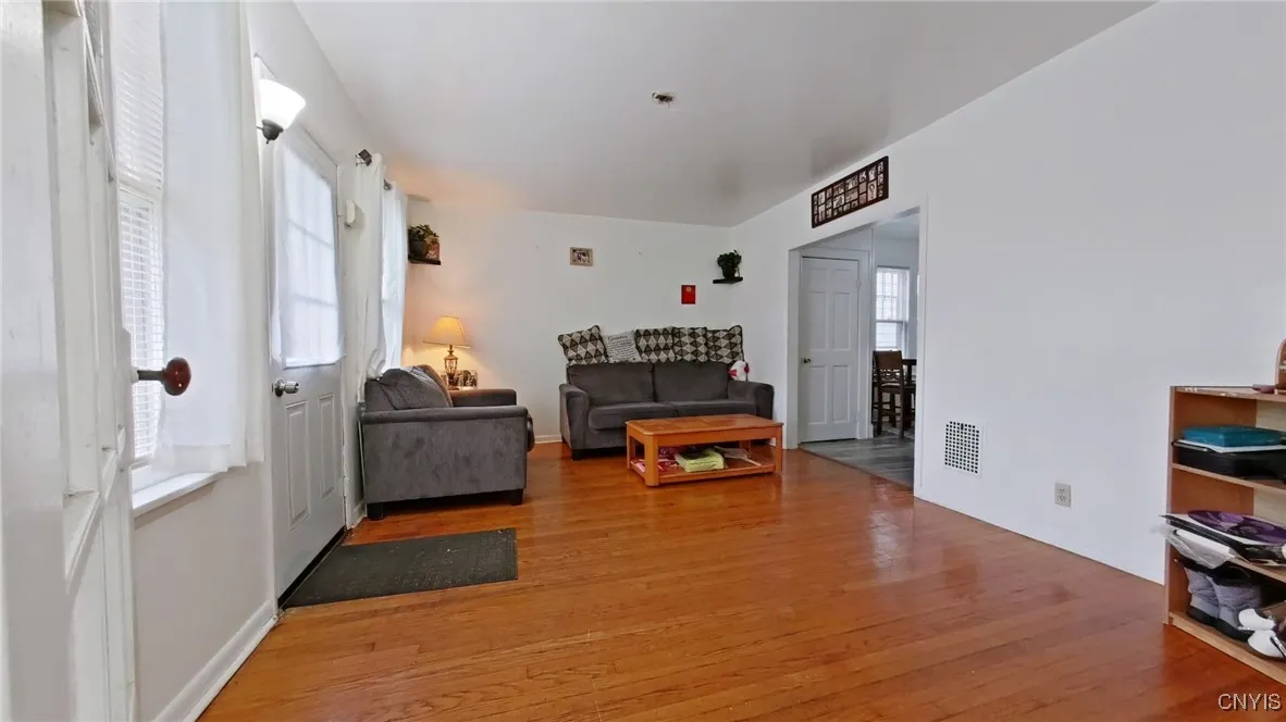 1716 - 1718 Oneida Street, Utica, New York 13501, Utica, New York 13501, 5 Bedrooms Bedrooms, ,3 BathroomsBathrooms,Residential,For Sale,1716 - 1718 Oneida Street, Utica, New York 13501,S1621730