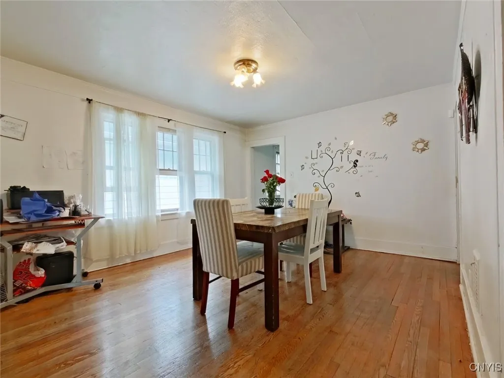 1716 - 1718 Oneida Street, Utica, New York 13501, Utica, New York 13501, 5 Bedrooms Bedrooms, ,3 BathroomsBathrooms,Residential,For Sale,1716 - 1718 Oneida Street, Utica, New York 13501,S1621730