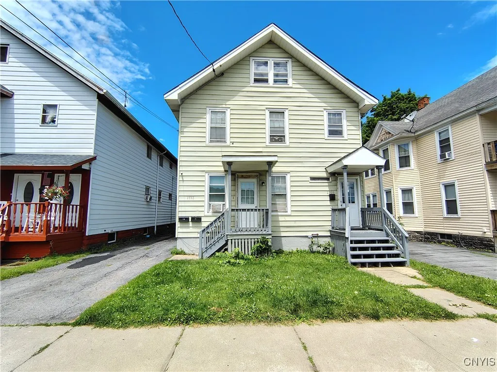 1716 - 1718 Oneida Street, Utica, New York 13501, Utica, New York 13501, 5 Bedrooms Bedrooms, ,3 BathroomsBathrooms,Residential,For Sale,1716 - 1718 Oneida Street, Utica, New York 13501,S1621730