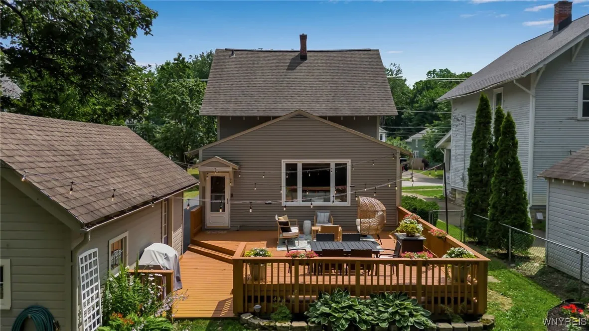211 Pleasant Avenue, Hamburg, New York 14075, Hamburg, New York 14075, 3 Bedrooms Bedrooms, 8 Rooms Rooms,1 BathroomBathrooms,Residential,For Sale,211 Pleasant Avenue, Hamburg, New York 14075,B1622700