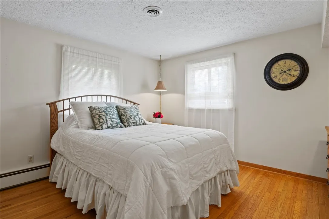 1076 Hrezent View Lane, Webster, New York 14580, Webster, New York 14580, 3 Bedrooms Bedrooms, 6 Rooms Rooms,2 BathroomsBathrooms,Residential,For Sale,1076 Hrezent View Lane, Webster, New York 14580,R1622535