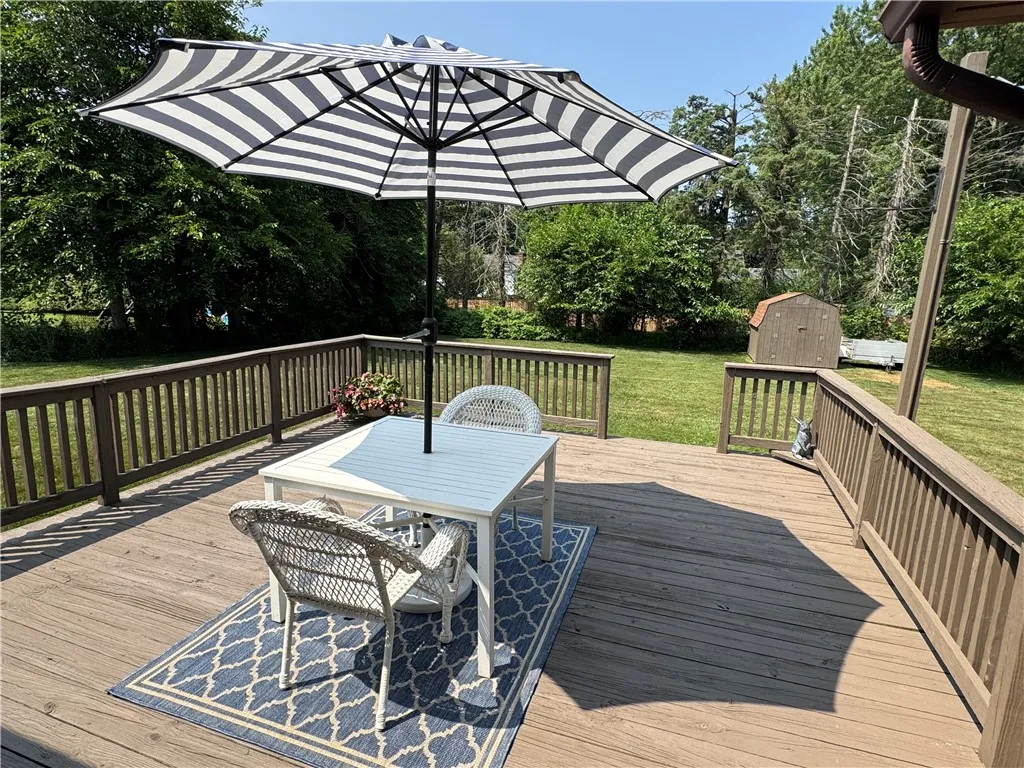 1076 Hrezent View Lane, Webster, New York 14580, Webster, New York 14580, 3 Bedrooms Bedrooms, 6 Rooms Rooms,2 BathroomsBathrooms,Residential,For Sale,1076 Hrezent View Lane, Webster, New York 14580,R1622535