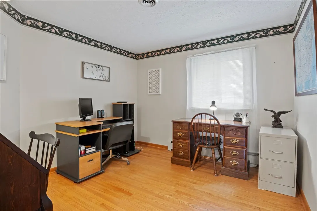 1076 Hrezent View Lane, Webster, New York 14580, Webster, New York 14580, 3 Bedrooms Bedrooms, 6 Rooms Rooms,2 BathroomsBathrooms,Residential,For Sale,1076 Hrezent View Lane, Webster, New York 14580,R1622535