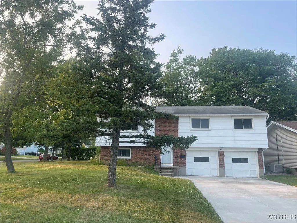 35 Tomcyn Drive, Amherst, New York 14221, Amherst, New York 14221, 4 Bedrooms Bedrooms, 7 Rooms Rooms,1 BathroomBathrooms,Residential Lease,For Rent,35 Tomcyn Drive, Amherst, New York 14221,B1622803