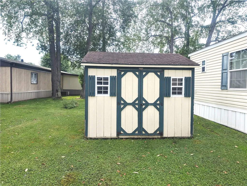 225 Emerald Isle, Smethport Boro, New York 16749, Smethport Boro, Pennsylvania 16749, 3 Bedrooms Bedrooms, 5 Rooms Rooms,2 BathroomsBathrooms,Residential,For Sale,225 Emerald Isle, Smethport Boro, New York 16749,0,R1622755