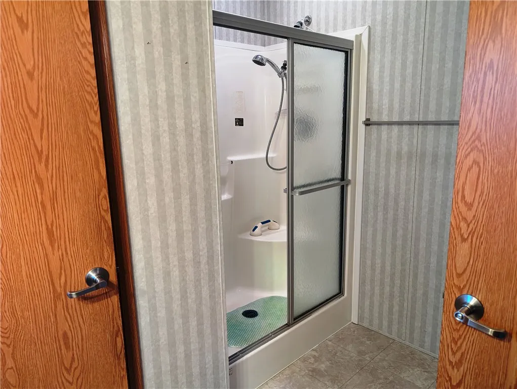 225 Emerald Isle, Smethport Boro, New York 16749, Smethport Boro, Pennsylvania 16749, 3 Bedrooms Bedrooms, 5 Rooms Rooms,2 BathroomsBathrooms,Residential,For Sale,225 Emerald Isle, Smethport Boro, New York 16749,0,R1622755