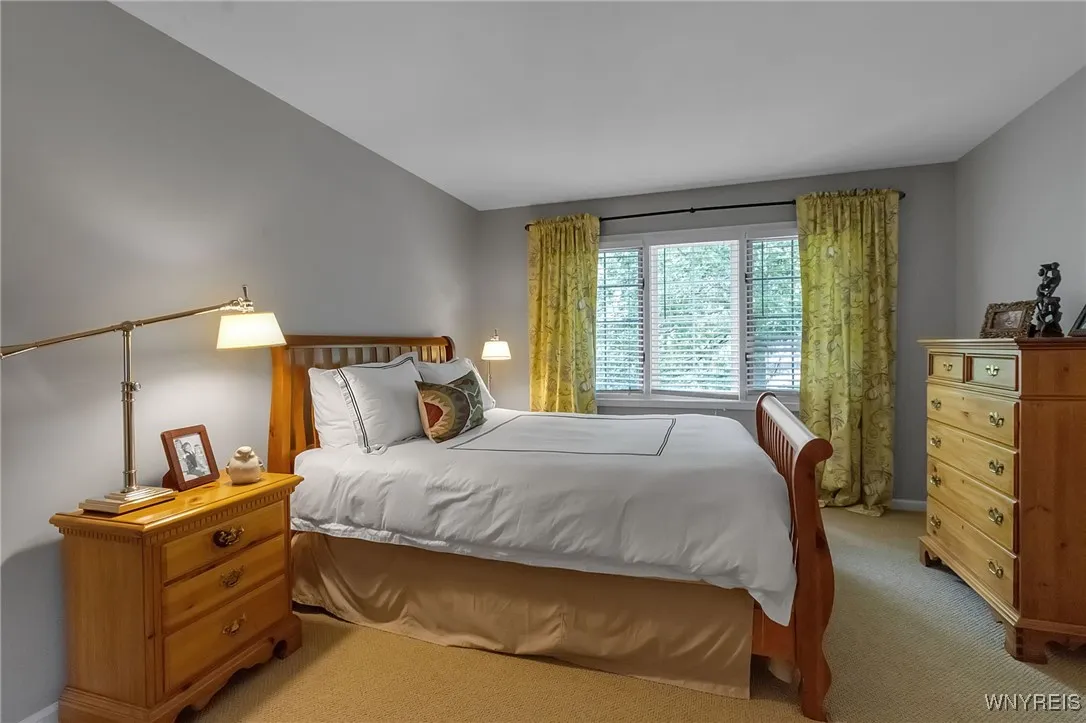8409 Bridlewood Drive, Clarence, New York 14051, Clarence, New York 14051, 4 Bedrooms Bedrooms, 11 Rooms Rooms,2 BathroomsBathrooms,Residential,Closed,8409 Bridlewood Drive, Clarence, New York 14051,0,B1621356