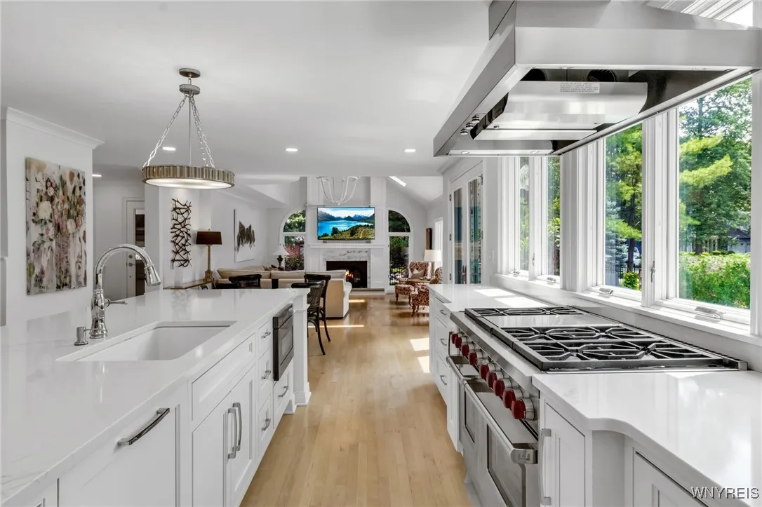 8409 Bridlewood Drive, Clarence, New York 14051, Clarence, New York 14051, 4 Bedrooms Bedrooms, 11 Rooms Rooms,2 BathroomsBathrooms,Residential,For Sale,8409 Bridlewood Drive, Clarence, New York 14051,B1621356