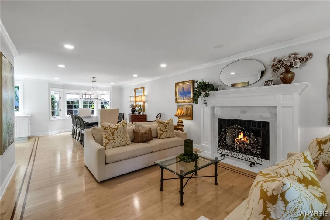 8409 Bridlewood Drive, Clarence, New York 14051, Clarence, New York 14051, 4 Bedrooms Bedrooms, 11 Rooms Rooms,2 BathroomsBathrooms,Residential,For Sale,8409 Bridlewood Drive, Clarence, New York 14051,B1621356