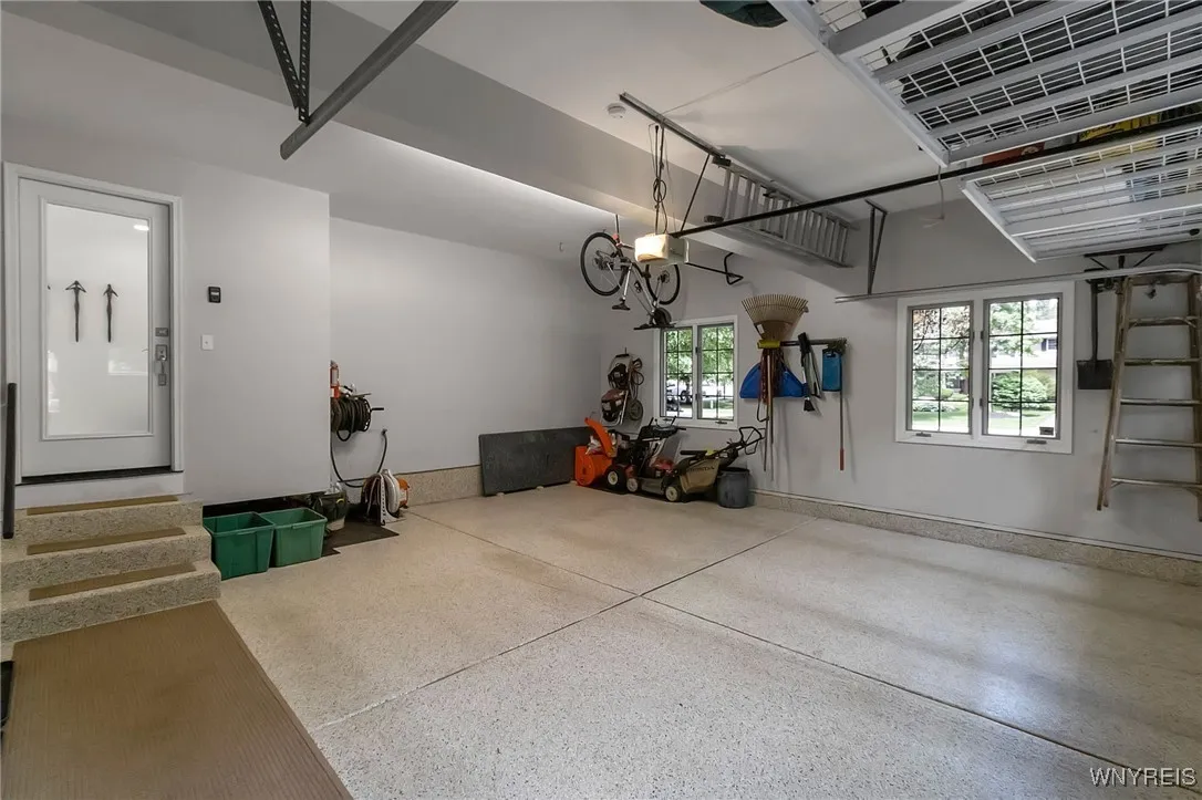 8409 Bridlewood Drive, Clarence, New York 14051, Clarence, New York 14051, 4 Bedrooms Bedrooms, 11 Rooms Rooms,2 BathroomsBathrooms,Residential,For Sale,8409 Bridlewood Drive, Clarence, New York 14051,B1621356