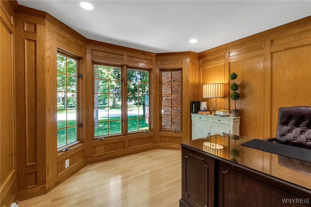 8409 Bridlewood Drive, Clarence, New York 14051, Clarence, New York 14051, 4 Bedrooms Bedrooms, 11 Rooms Rooms,2 BathroomsBathrooms,Residential,For Sale,8409 Bridlewood Drive, Clarence, New York 14051,B1621356