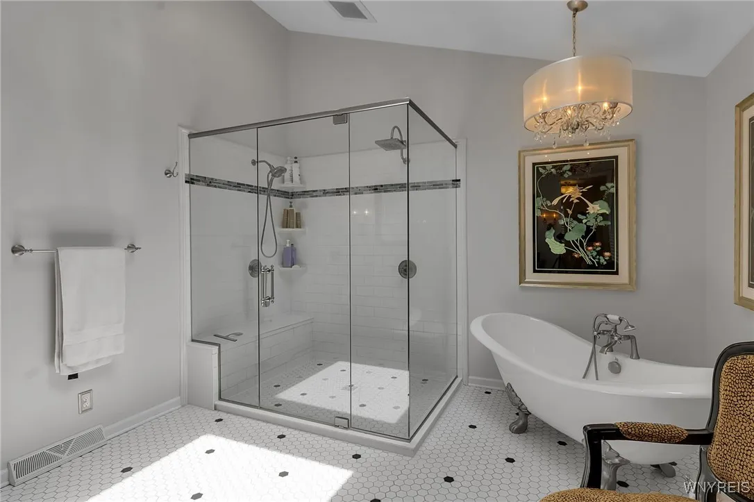 8409 Bridlewood Drive, Clarence, New York 14051, Clarence, New York 14051, 4 Bedrooms Bedrooms, 11 Rooms Rooms,2 BathroomsBathrooms,Residential,For Sale,8409 Bridlewood Drive, Clarence, New York 14051,B1621356