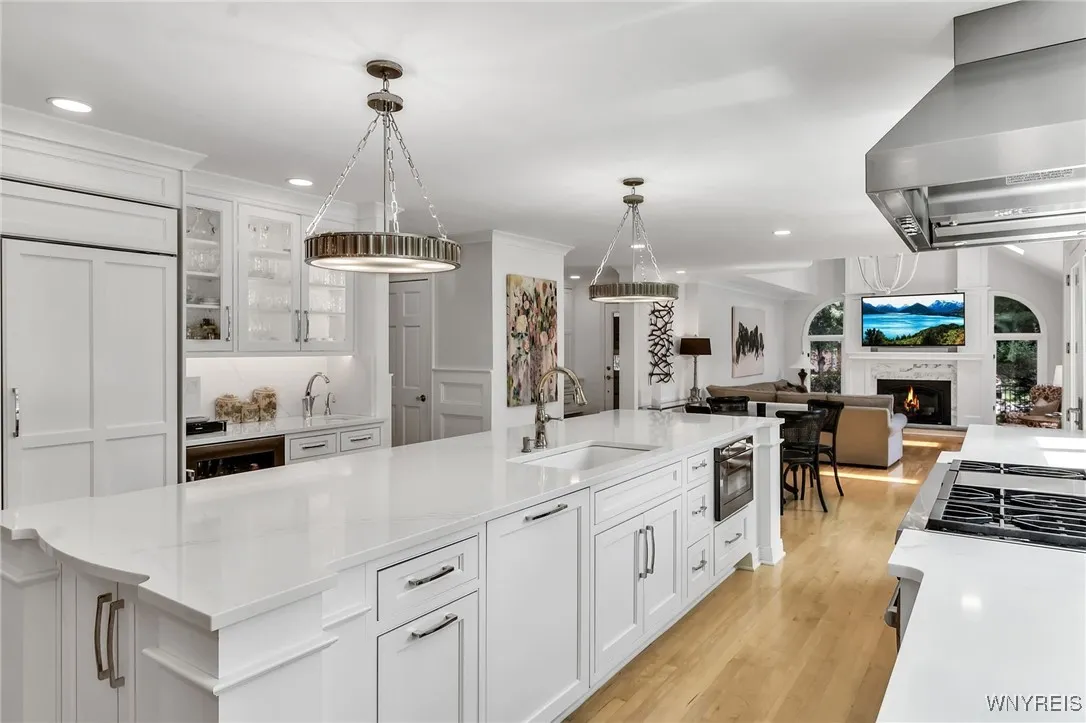 8409 Bridlewood Drive, Clarence, New York 14051, Clarence, New York 14051, 4 Bedrooms Bedrooms, 11 Rooms Rooms,2 BathroomsBathrooms,Residential,For Sale,8409 Bridlewood Drive, Clarence, New York 14051,B1621356
