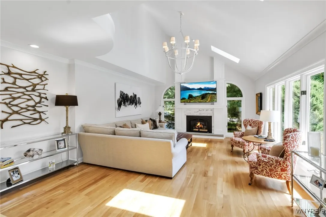 8409 Bridlewood Drive, Clarence, New York 14051, Clarence, New York 14051, 4 Bedrooms Bedrooms, 11 Rooms Rooms,2 BathroomsBathrooms,Residential,For Sale,8409 Bridlewood Drive, Clarence, New York 14051,B1621356