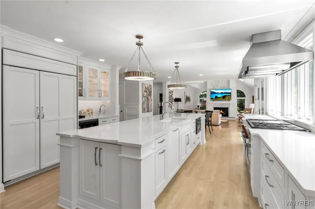 8409 Bridlewood Drive, Clarence, New York 14051, Clarence, New York 14051, 4 Bedrooms Bedrooms, 11 Rooms Rooms,2 BathroomsBathrooms,Residential,For Sale,8409 Bridlewood Drive, Clarence, New York 14051,B1621356