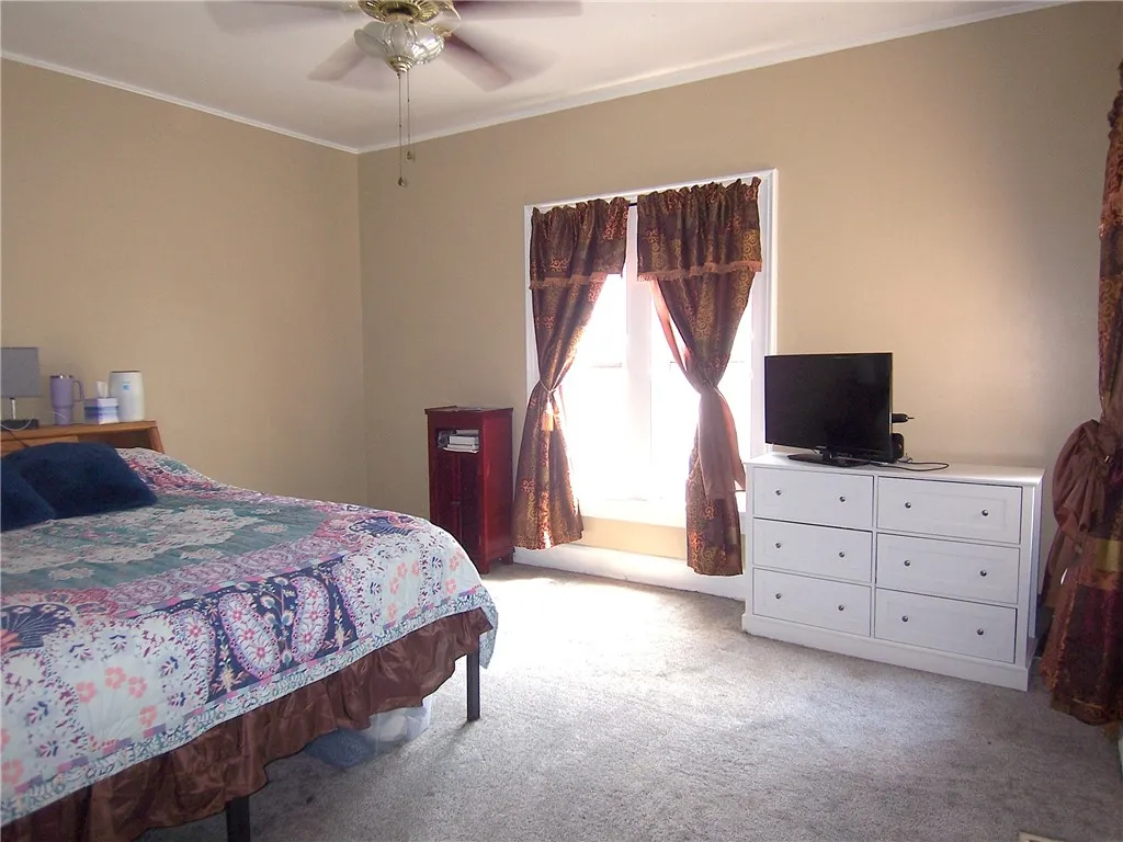205 W Jackson St, Palmyra, New York 14522, Palmyra, New York 14522, 4 Bedrooms Bedrooms, 9 Rooms Rooms,1 BathroomBathrooms,Residential,Closed,205 W Jackson St, Palmyra, New York 14522,0,R1621606