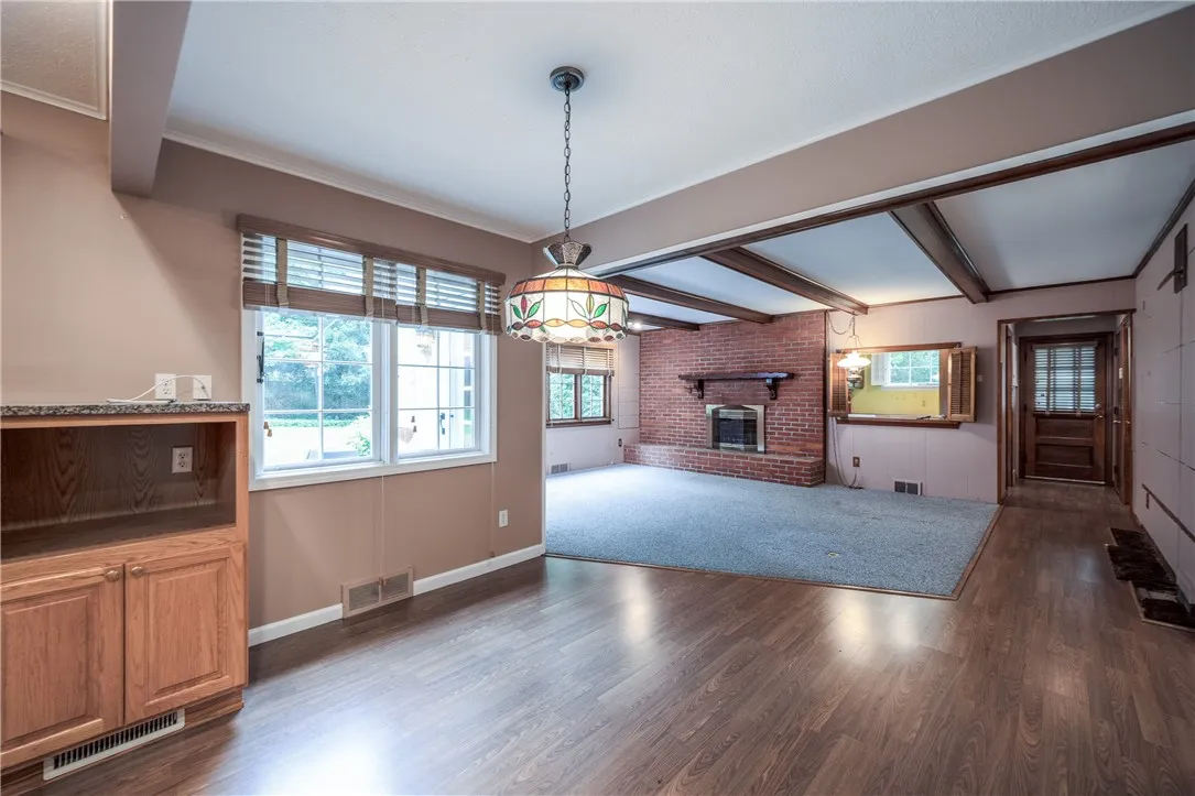 8 Cranswick Lane, Pittsford, New York 14618, Pittsford, New York 14618, 5 Bedrooms Bedrooms, 11 Rooms Rooms,2 BathroomsBathrooms,Residential,For Sale,8 Cranswick Lane, Pittsford, New York 14618,R1622846