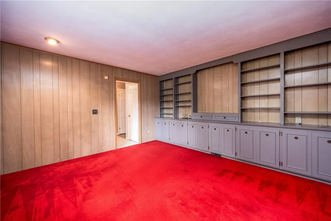 8 Cranswick Lane, Pittsford, New York 14618, Pittsford, New York 14618, 5 Bedrooms Bedrooms, 11 Rooms Rooms,2 BathroomsBathrooms,Residential,For Sale,8 Cranswick Lane, Pittsford, New York 14618,R1622846