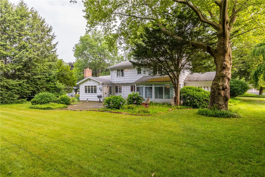 8 Cranswick Lane, Pittsford, New York 14618, Pittsford, New York 14618, 5 Bedrooms Bedrooms, 11 Rooms Rooms,2 BathroomsBathrooms,Residential,For Sale,8 Cranswick Lane, Pittsford, New York 14618,R1622846