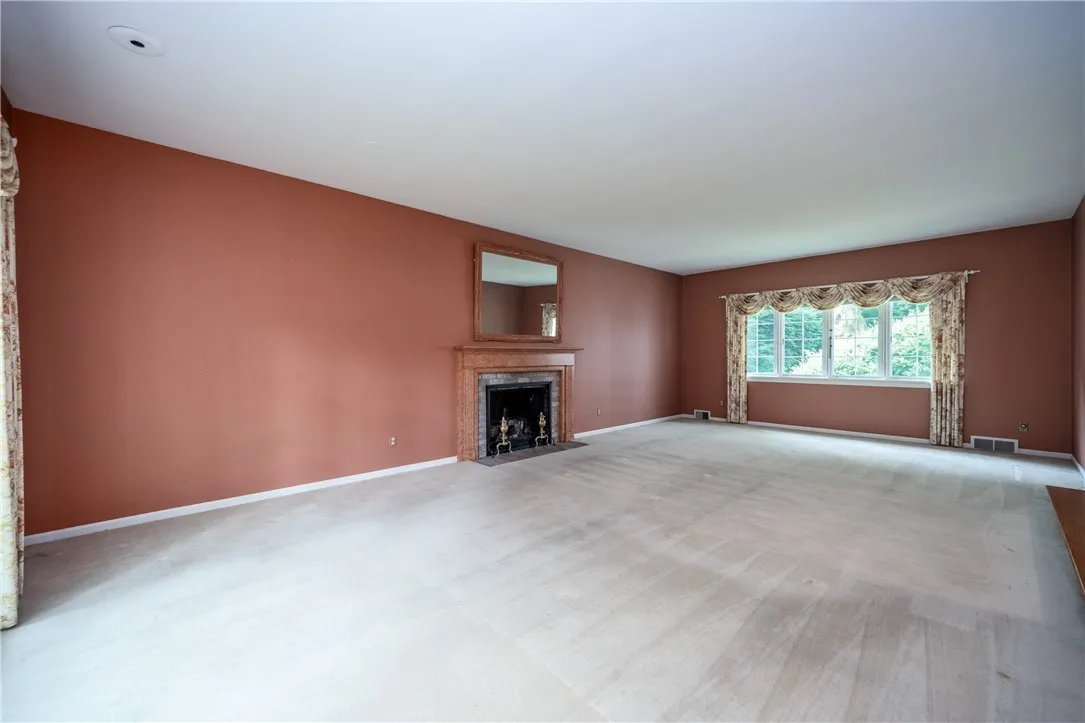 8 Cranswick Lane, Pittsford, New York 14618, Pittsford, New York 14618, 5 Bedrooms Bedrooms, 11 Rooms Rooms,2 BathroomsBathrooms,Residential,For Sale,8 Cranswick Lane, Pittsford, New York 14618,R1622846