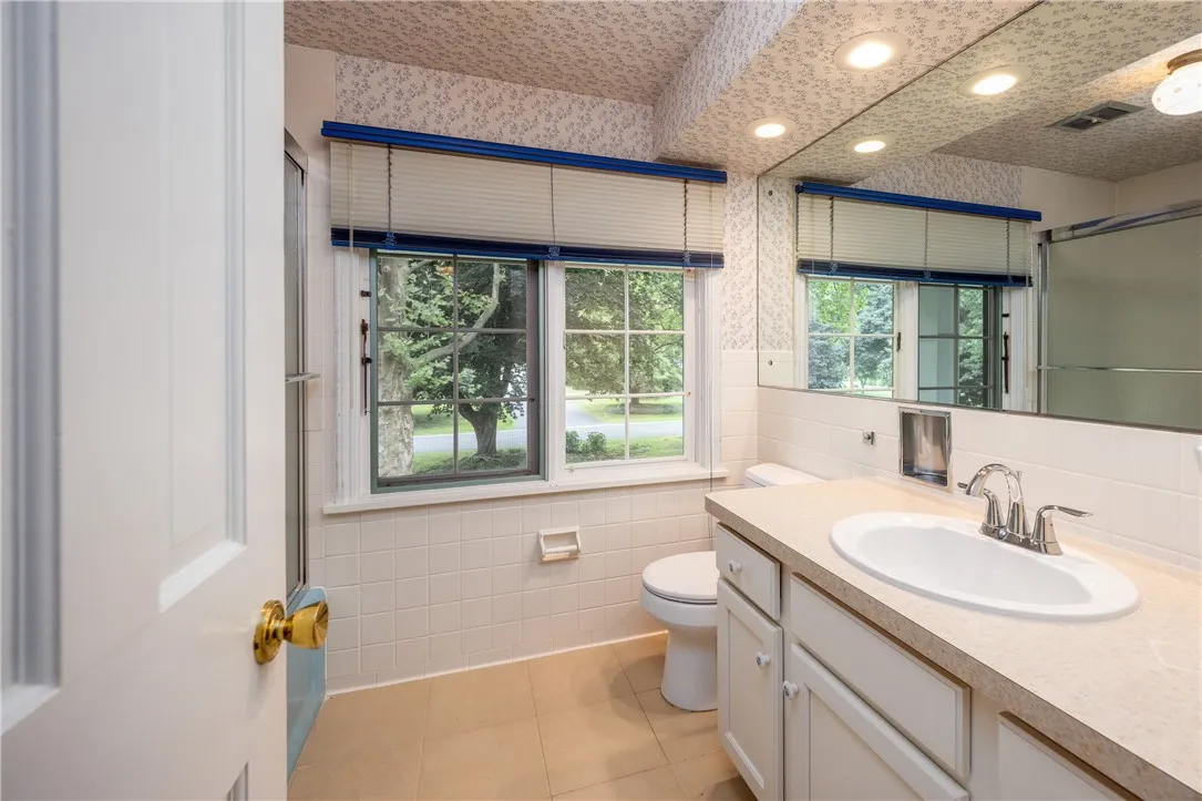 8 Cranswick Lane, Pittsford, New York 14618, Pittsford, New York 14618, 5 Bedrooms Bedrooms, 11 Rooms Rooms,2 BathroomsBathrooms,Residential,For Sale,8 Cranswick Lane, Pittsford, New York 14618,R1622846