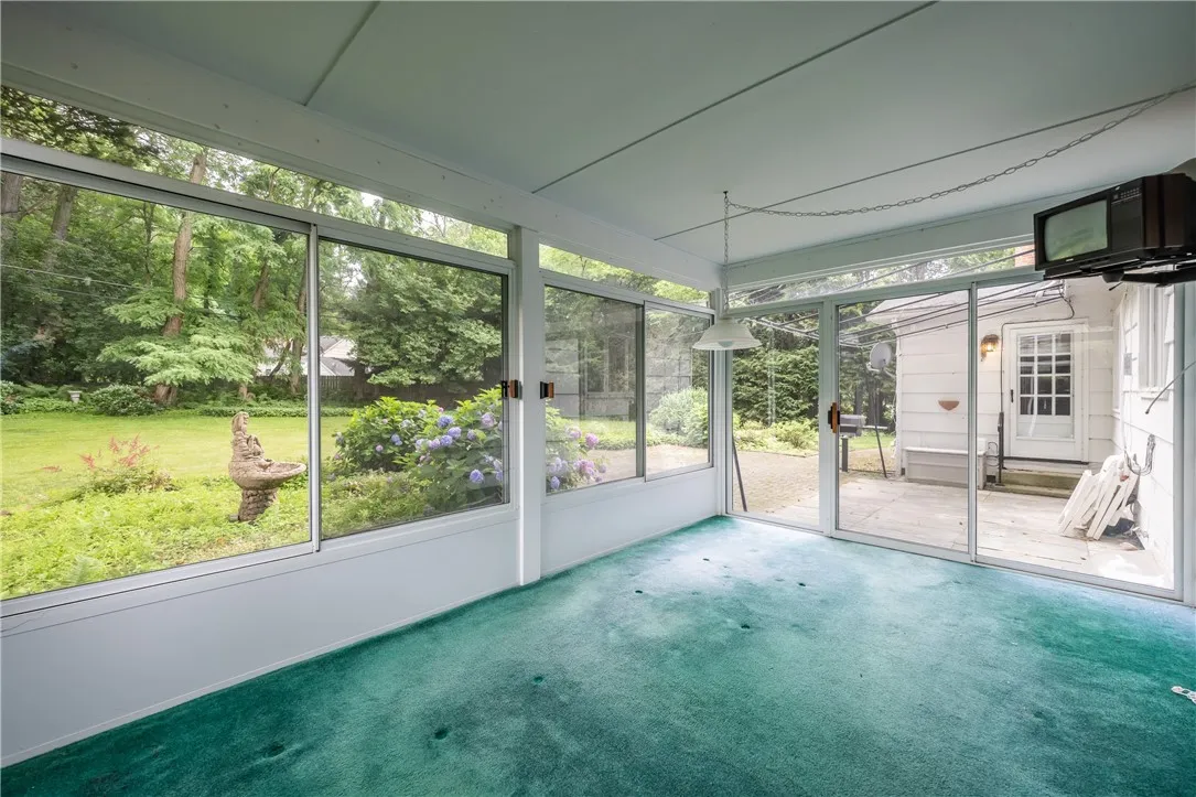 8 Cranswick Lane, Pittsford, New York 14618, Pittsford, New York 14618, 5 Bedrooms Bedrooms, 11 Rooms Rooms,2 BathroomsBathrooms,Residential,For Sale,8 Cranswick Lane, Pittsford, New York 14618,R1622846